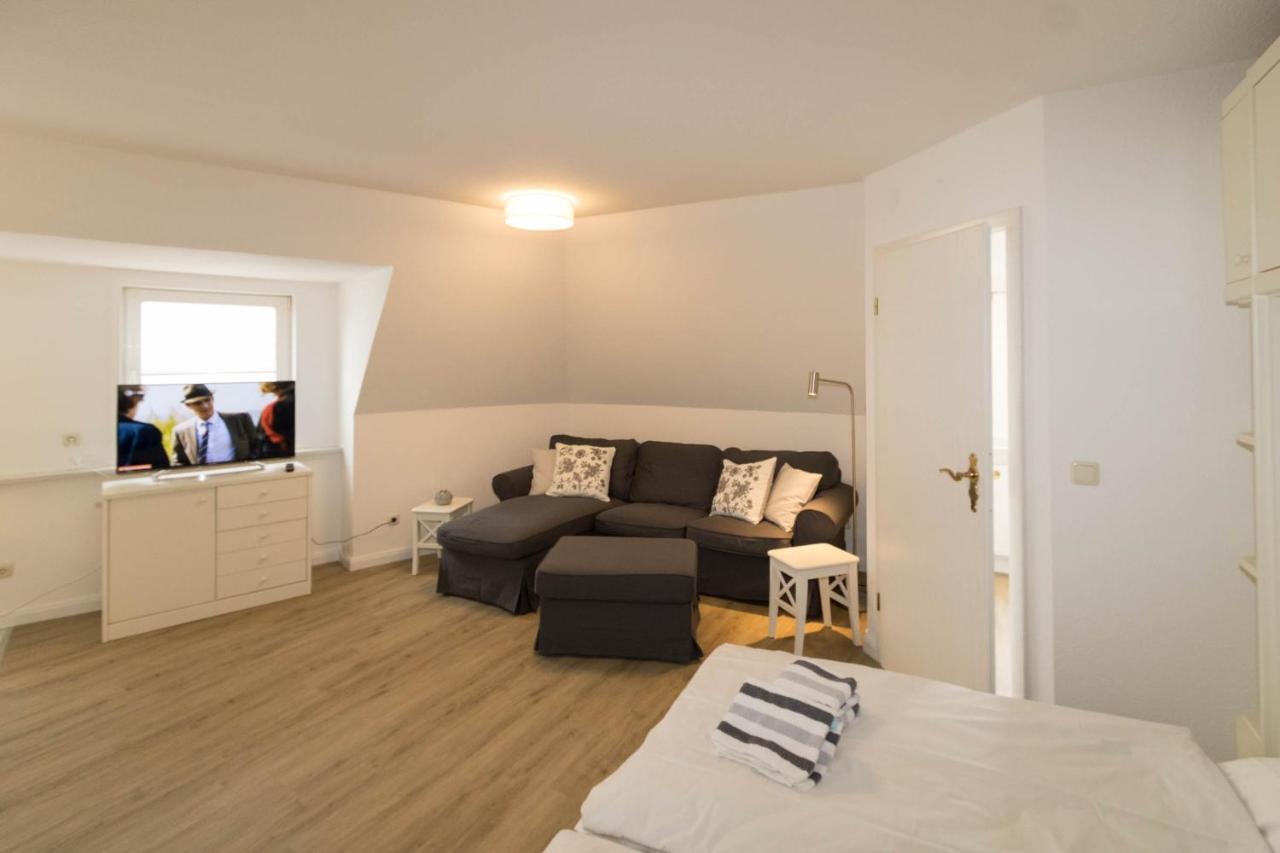 Hues Auert Tharep, Wohnung 2 เฮอร์นุม ภายนอก รูปภาพ